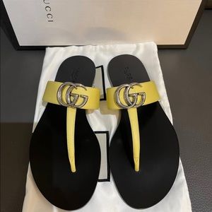 Gucci marmont thong sandal size 37 yellow